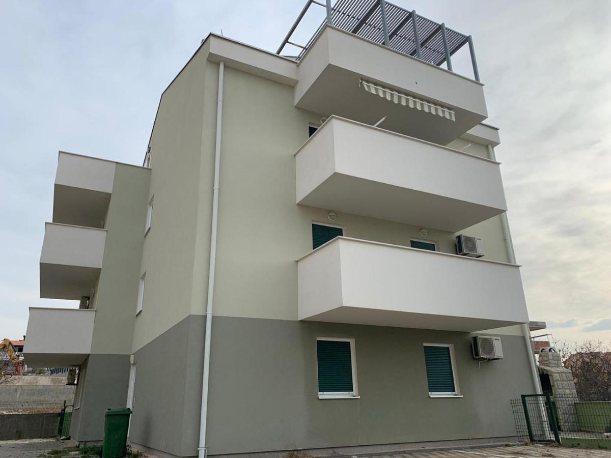 Apartman Toni Novalja Exterior photo